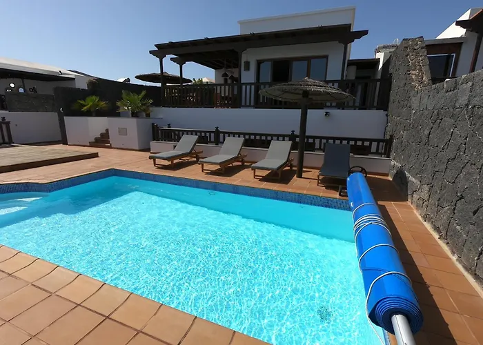 Avec Piscine Privée Chauffée Toute L'année Villa *