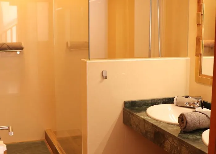 Avec Piscine Privee Chauffee Toute L'annee וילה